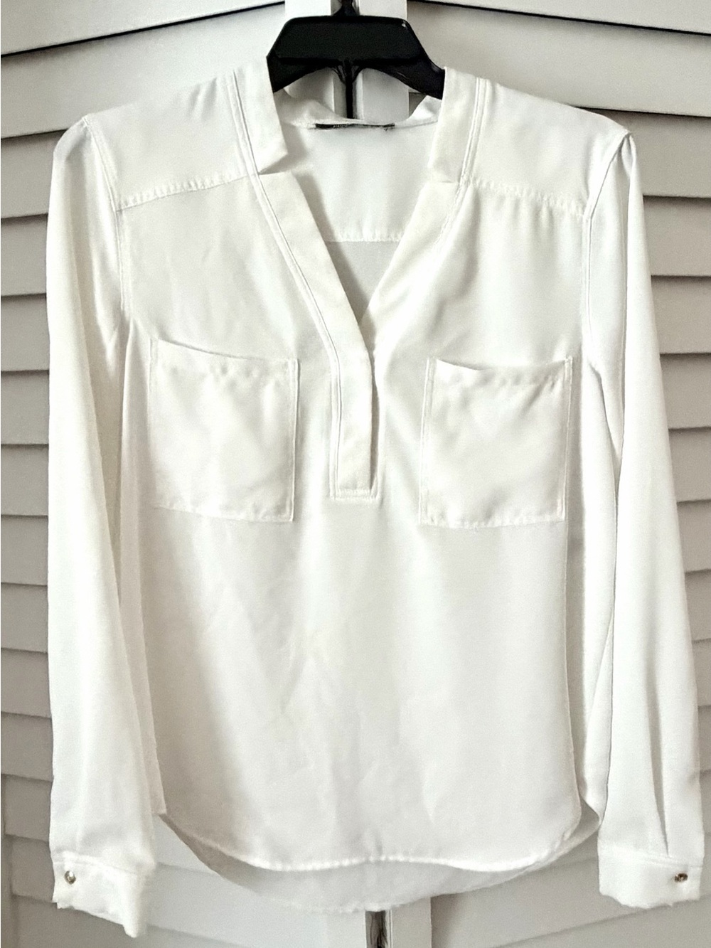 Nine West White V-Neck Long Sleeve Pocket Blouse